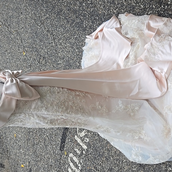 David Tutera For Mon Cherie Isla Wedding Dress - Size 14 A-Line Strapless Beaded - Picture 6 of 16